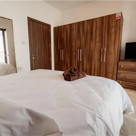 Cosy 1br 2